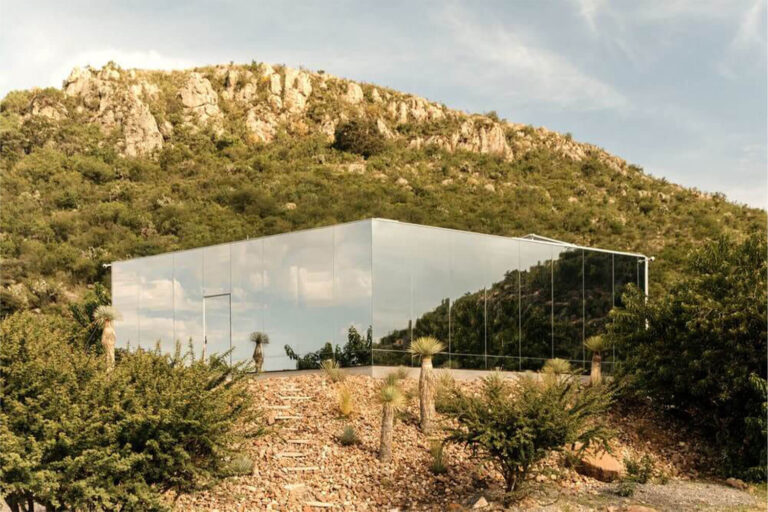 Casa Eterea en Guanajuato por Prashant Ashoka