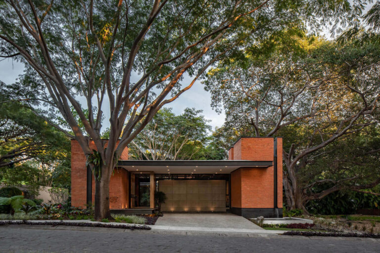 Casa Keita en Colima por Di Frenna Arquitectos - Fotografía de Arquitectura - El Arqui MX