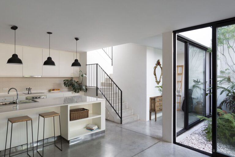 Casa giribone en Argentina por Sava Arquitectos