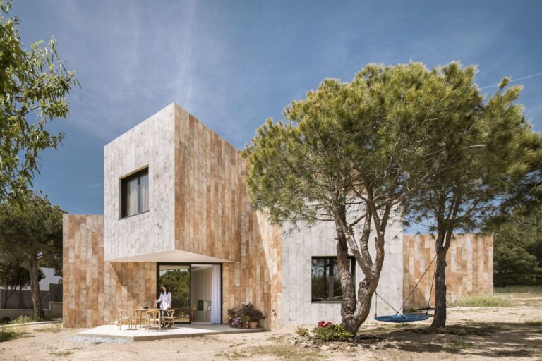 Casa Llo en España por OOIIO Arquitectura - Fotografia de Arquitectura