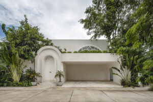 Casa Eclipse: Arquitectura surrealista y onírica en Mérida por Etea + Ghostframe