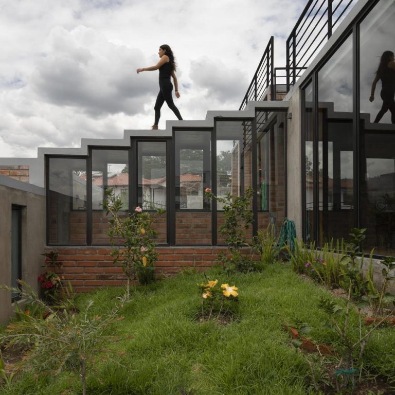 Casa en pendiente en Ecuador