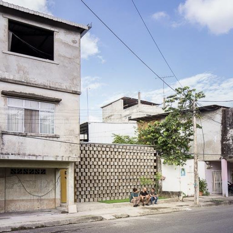 Casa entre Bloques en Ecuador