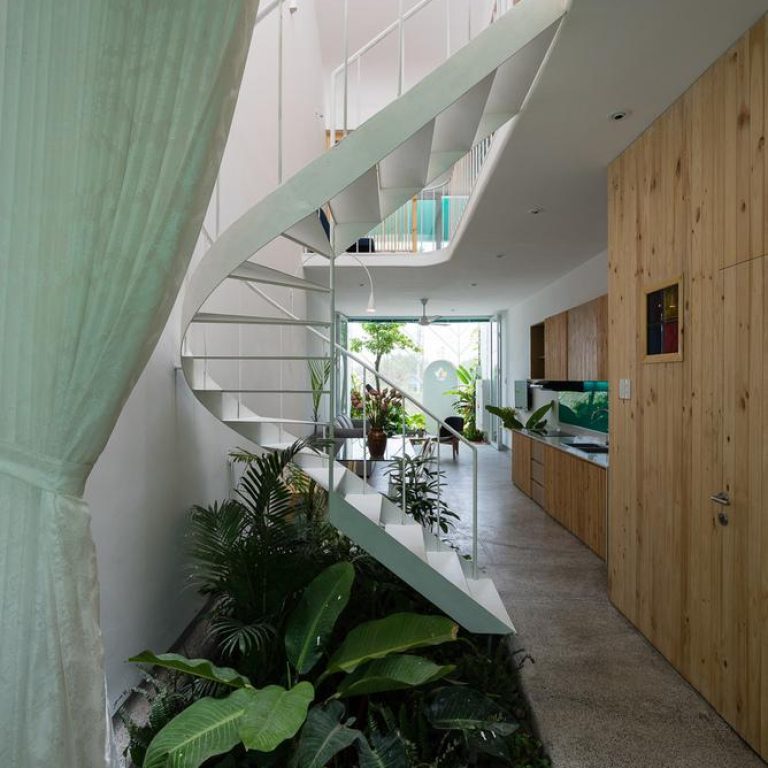 Less House en Vietnam