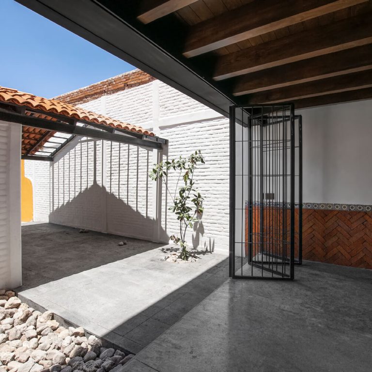 Casa Leona en Aguascalientes por Colectivo Arrabal - Fotografía de Arquitectura