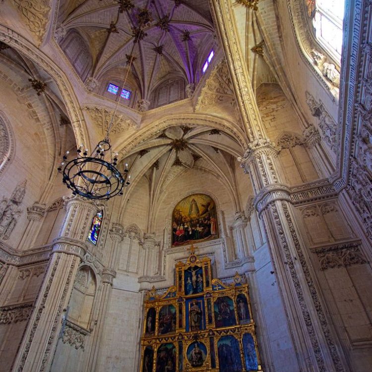 Ábside Lobulado (Arquitectura)