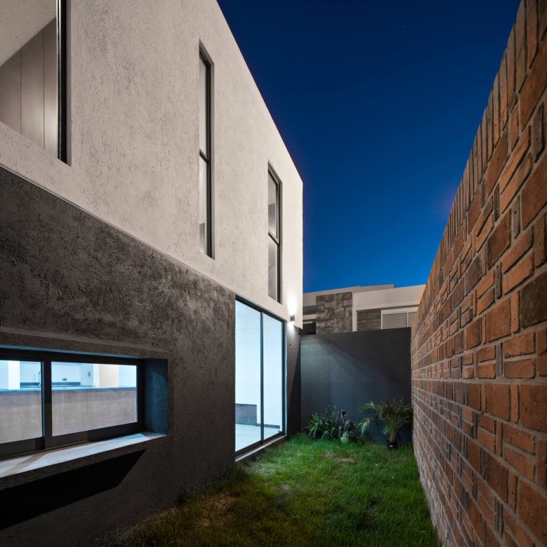 Arboreto 278 en Puebla: Arquitectura Residencial por Taller | Eduardo Audirac