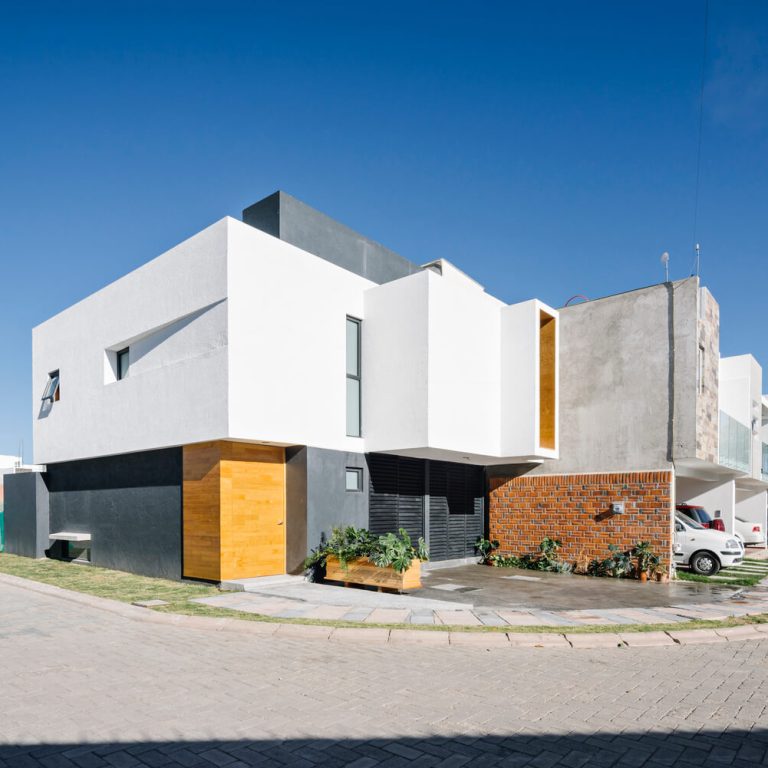 Arboreto 278 en Puebla: Arquitectura Residencial por Taller | Eduardo Audirac
