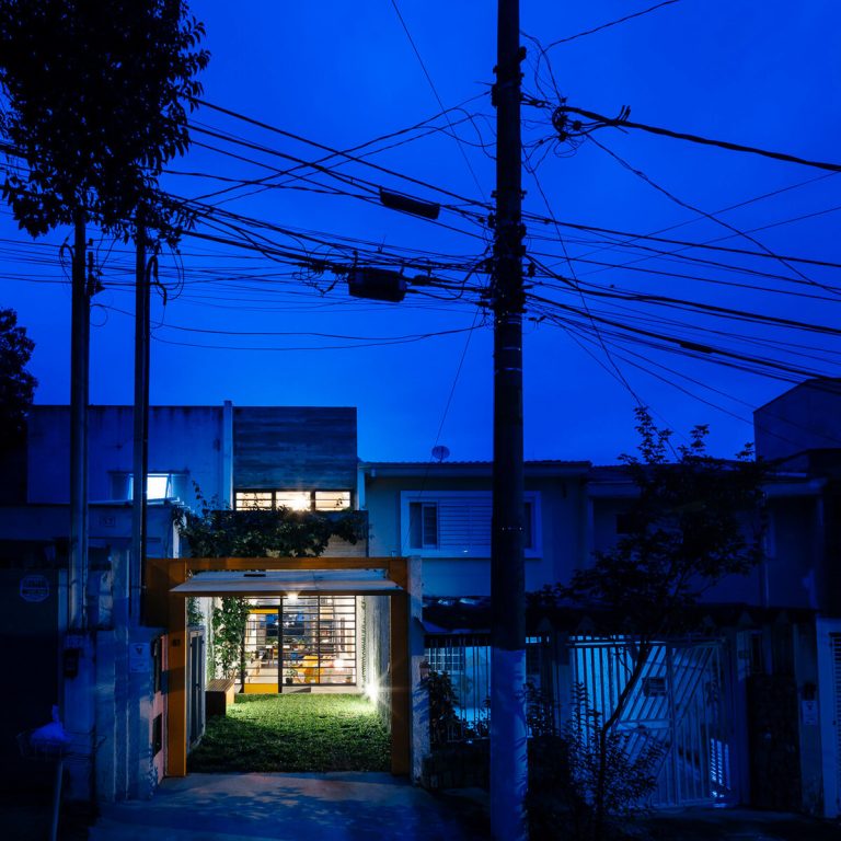 Casa 3x33 en Brasil por 23 SUL - Fotografía de Arquitectura