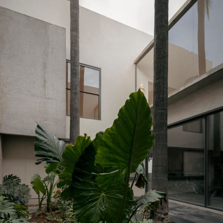 Casa Aguamarina en Jalisco por Fino Lozano