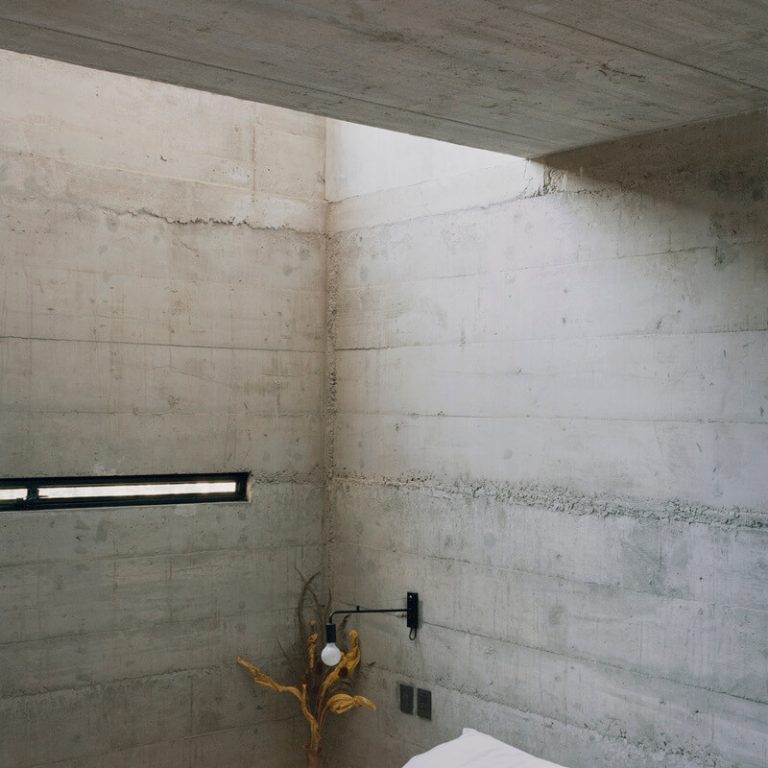 Casa Alférez en Estado de México por Ludwig Godefroy Architecture