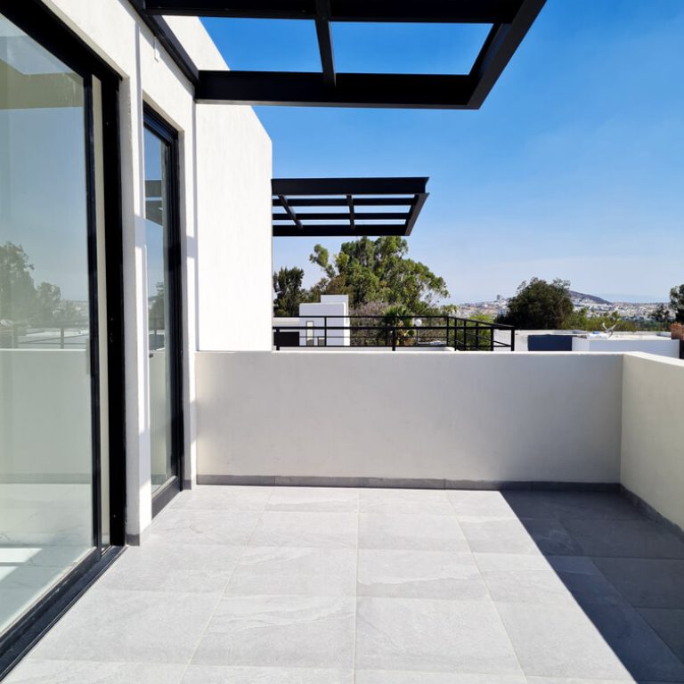 Casa Apeninos en Querétaro: Diseño y Arquitectura por AMARANTO