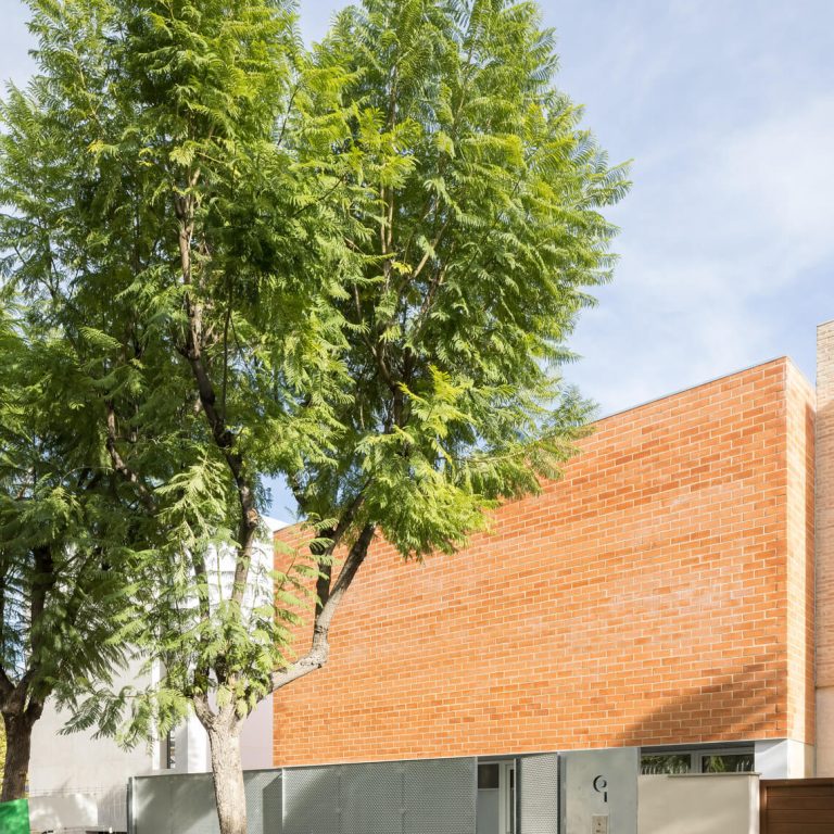 Casa Bloc en España por La Caseta Arquitectura - Fotografía de Arquitectura