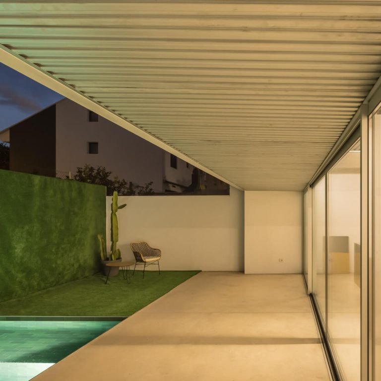 Casa Bloc en España por La Caseta Arquitectura - Fotografía de Arquitectura