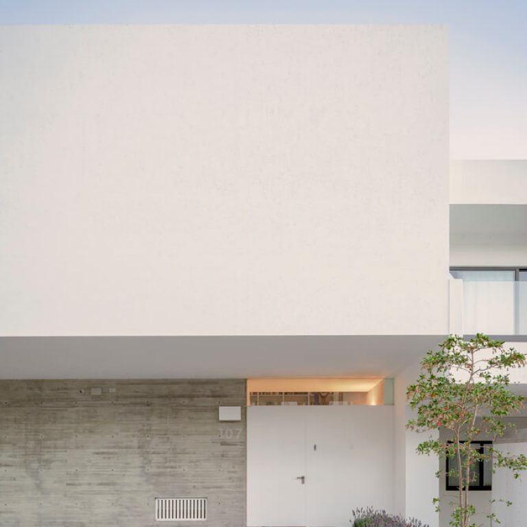 Casa Bonsai en Jalisco por Cota Paredes Arquitectos