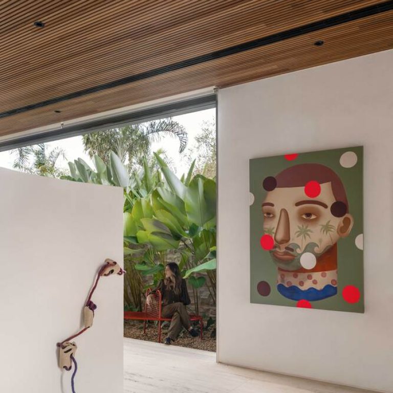 Casa Buenos Aires en Brasil: Arquitectura Residencial con Diseño y Arte por estúdio mariane rios