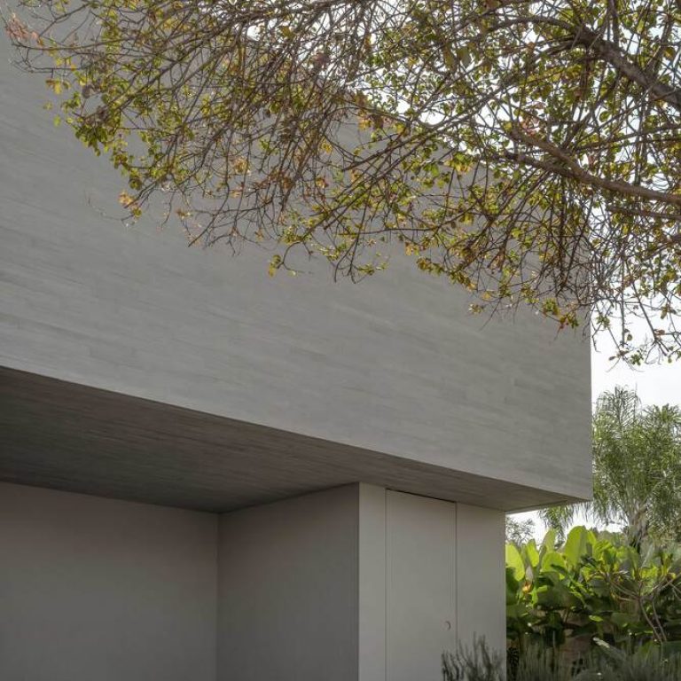 Casa Buenos Aires en Brasil: Arquitectura Residencial con Diseño y Arte por estúdio mariane rios