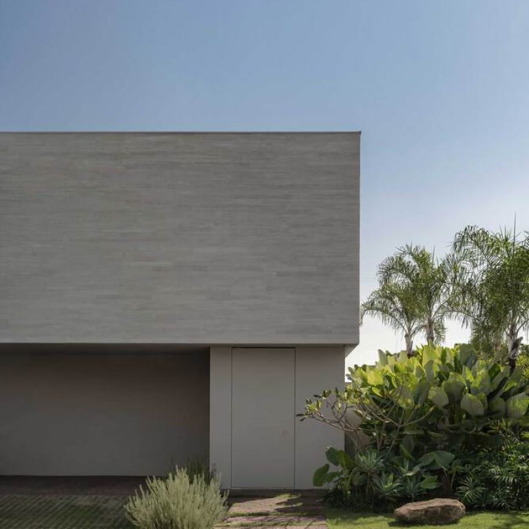 Casa Buenos Aires en Brasil: Arquitectura Residencial con Diseño y Arte por estúdio mariane rios