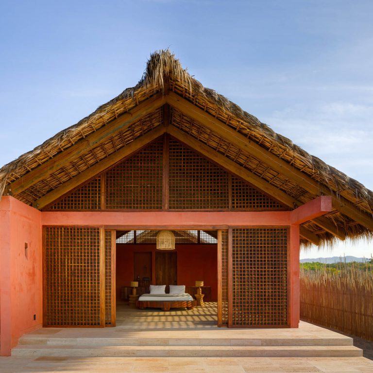 Casa Caimán en Oaxaca: Arquitectura Vernácula y Concreto Pigmentado
