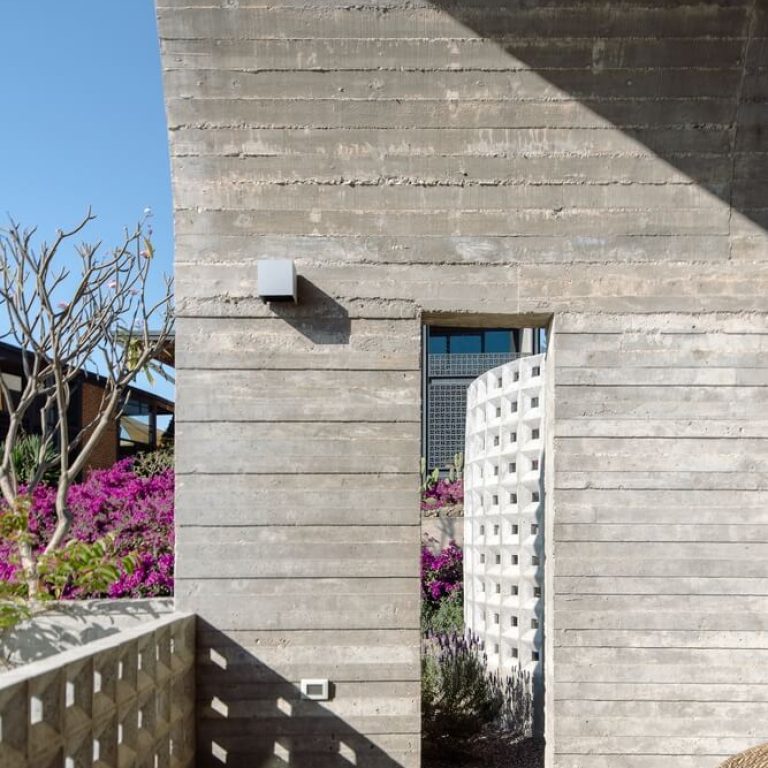 Casa Cielo: Interpretación contemporánea de la arquitectura oaxaqueña por NV/design architecture