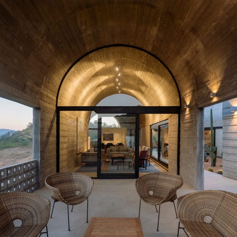 Casa Cielo: Interpretación contemporánea de la arquitectura oaxaqueña por NV/design architecture