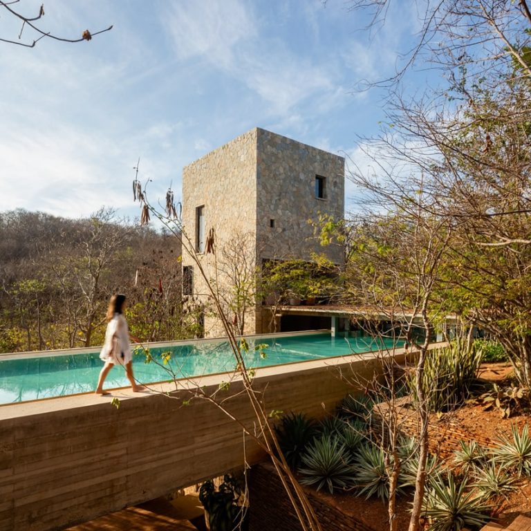 Casa Cometa en Oaxaca por Mauricio Rocha + Gabriela Carrillo