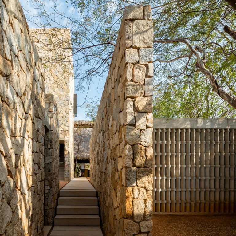 Casa Cometa en Oaxaca por Mauricio Rocha + Gabriela Carrillo