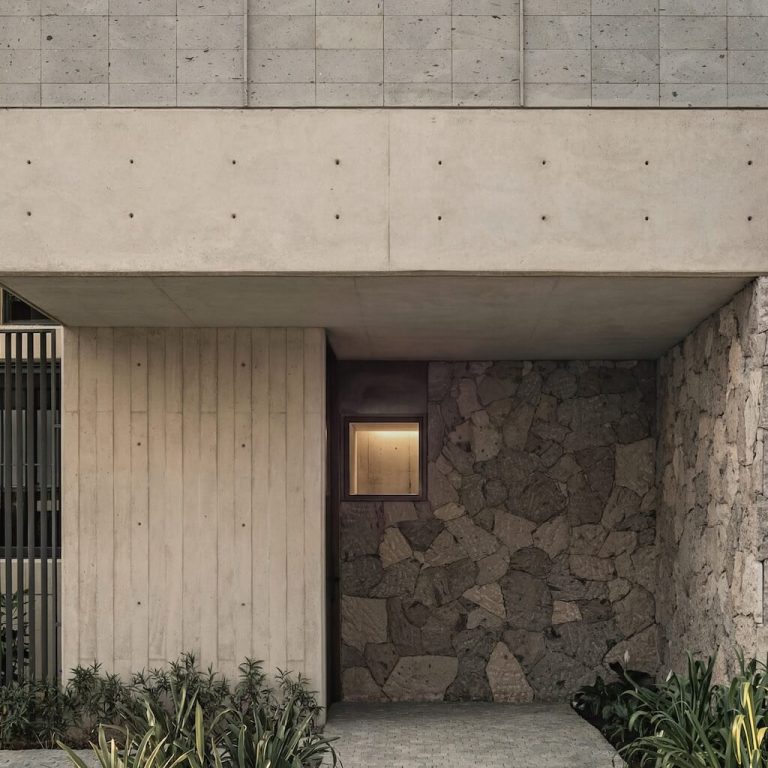 Casa Contreras en Zapopan por Bernardo Bross Arquitectura