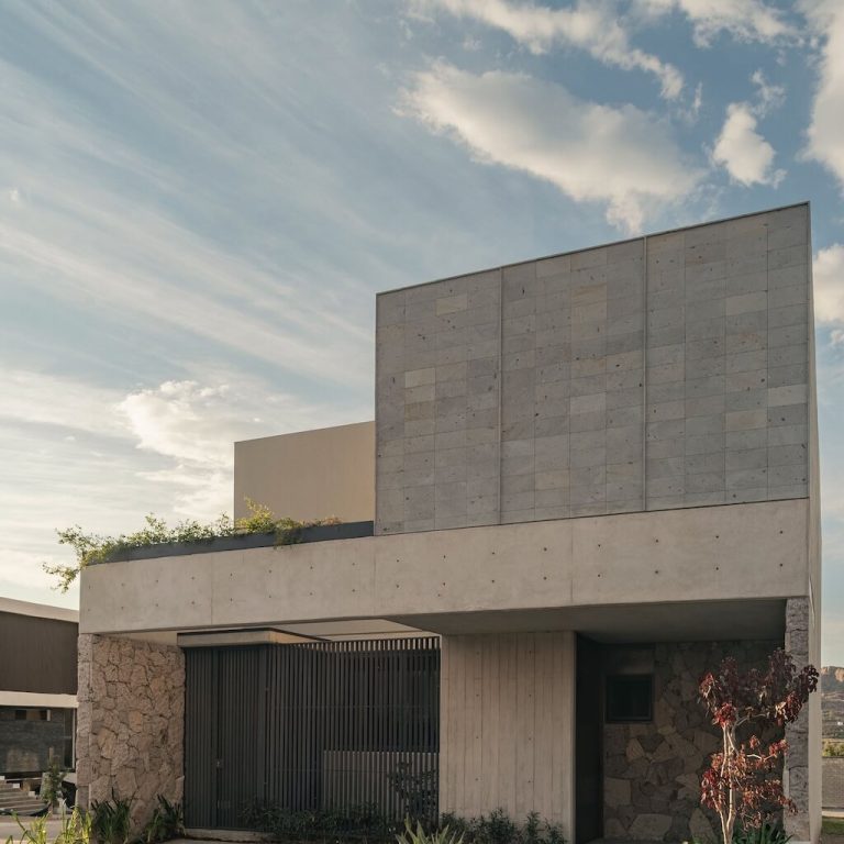 Casa Contreras en Zapopan por Bernardo Bross Arquitectura