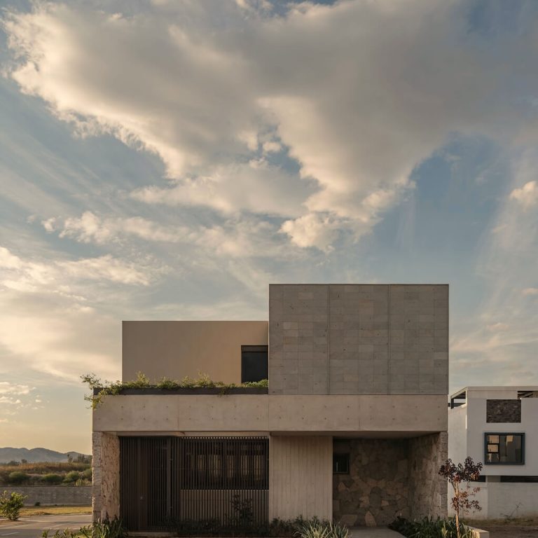 Casa Contreras en Zapopan por Bernardo Bross Arquitectura