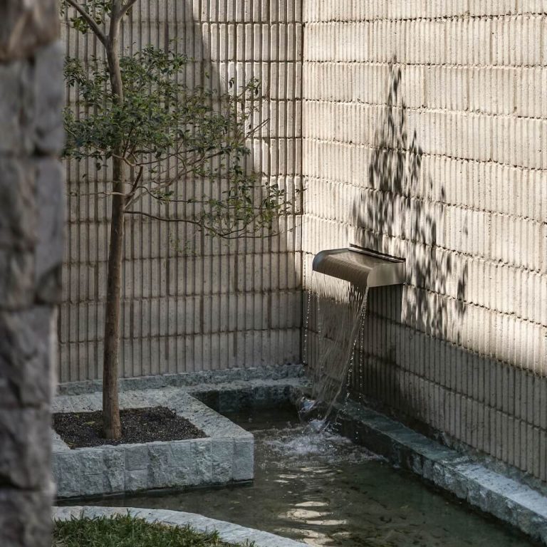 Casa Contreras en Zapopan por Bernardo Bross Arquitectura