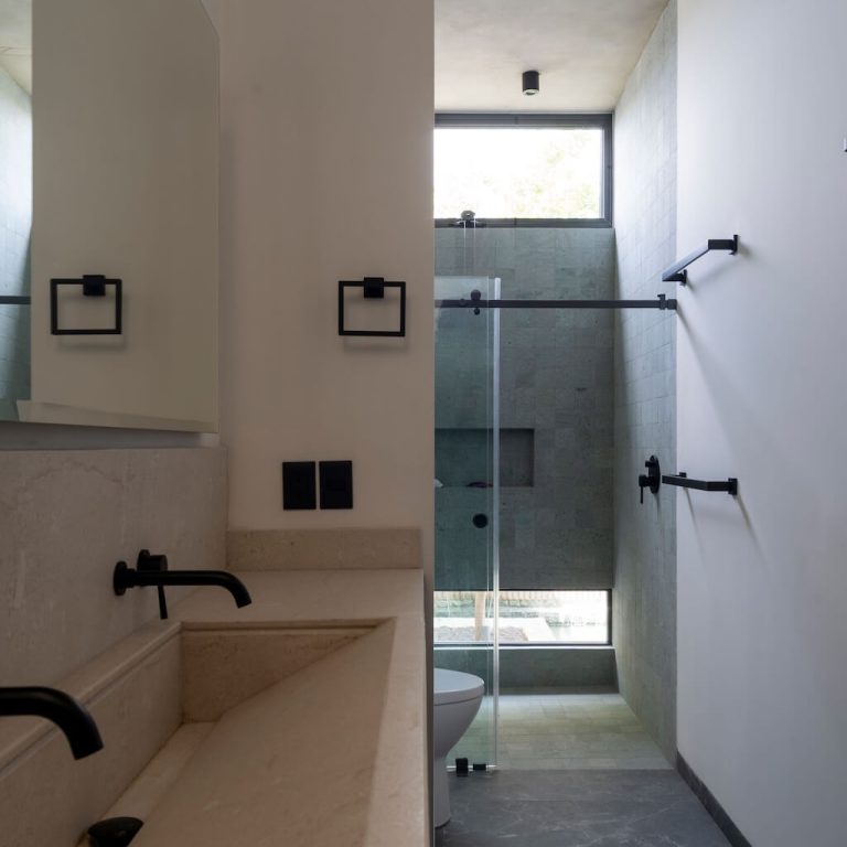 Casa Contreras en Zapopan por Bernardo Bross Arquitectura