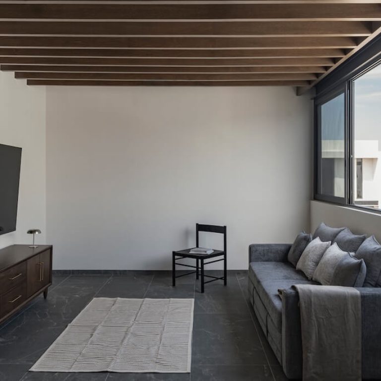 Casa Contreras en Zapopan por Bernardo Bross Arquitectura
