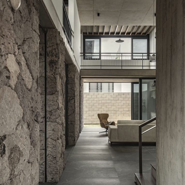 Casa Contreras en Zapopan por Bernardo Bross Arquitectura