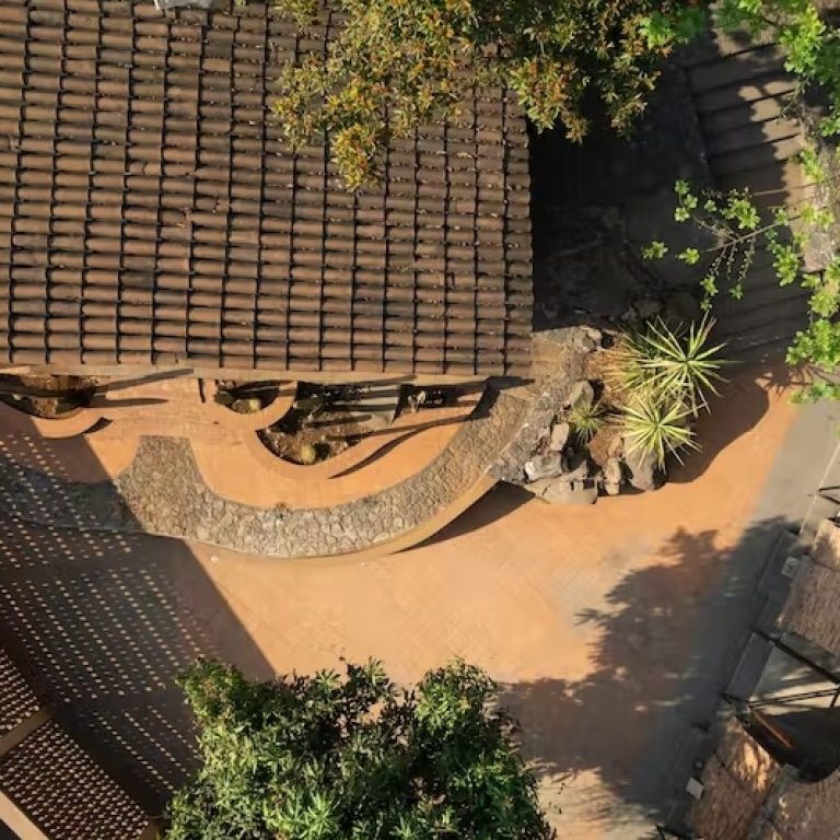 Casa Corsal en Michoacán por MCH Arquitecto Interiorista + Echeri Bio