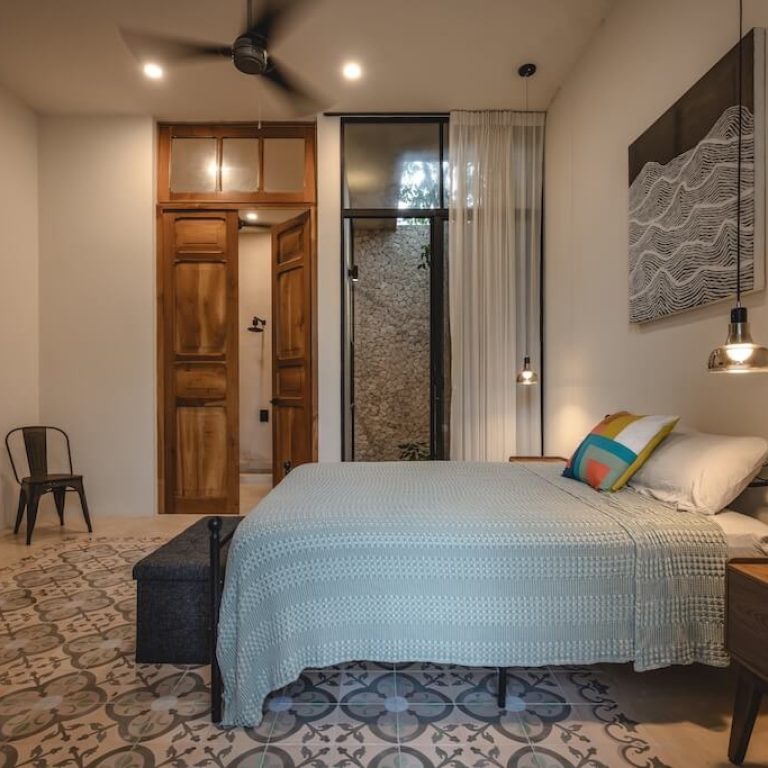 Acceso de la casa restaurada Doble R en Yucatán