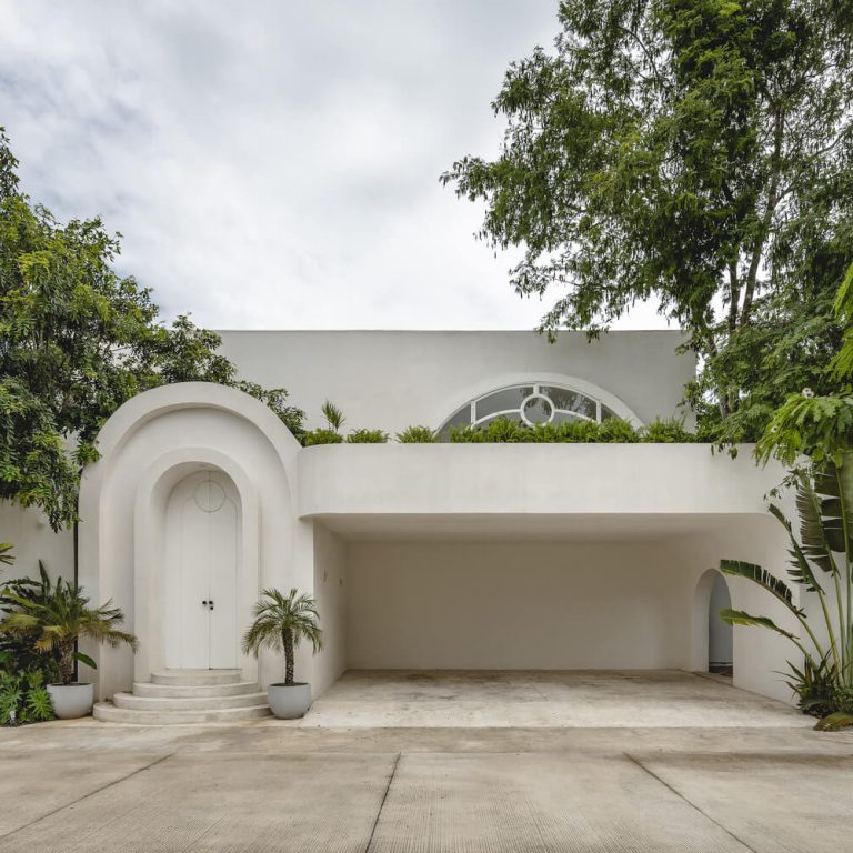 Casa Eclipse: Arquitectura surrealista y onírica en Mérida por Etea + Ghostframe