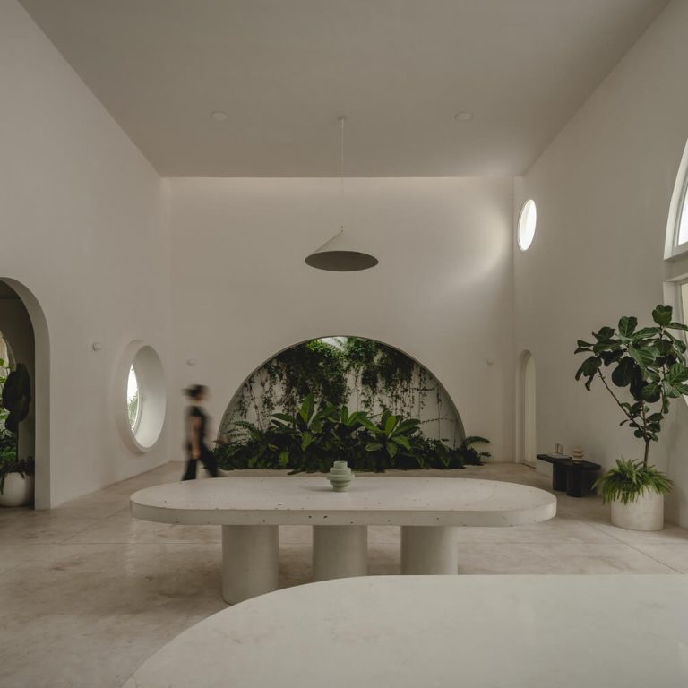 Casa Eclipse: Arquitectura surrealista y onírica en Mérida por Etea + Ghostframe