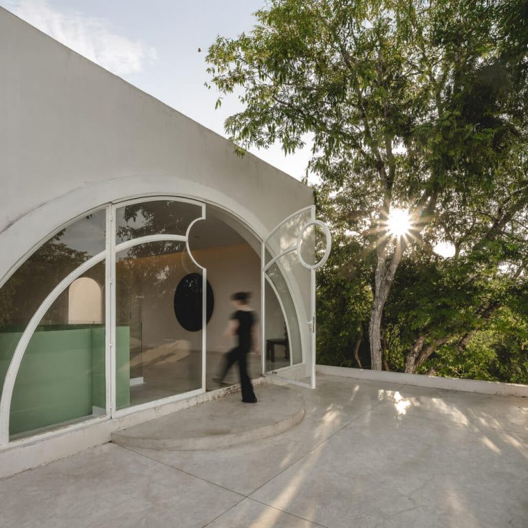 Casa Eclipse: Arquitectura surrealista y onírica en Mérida por Etea + Ghostframe