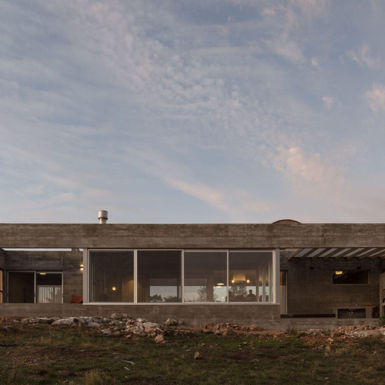 Casa Edén en Uruguay por TATÚ Arquitectura - Fotografía de Arquitectura - El Arqui MX