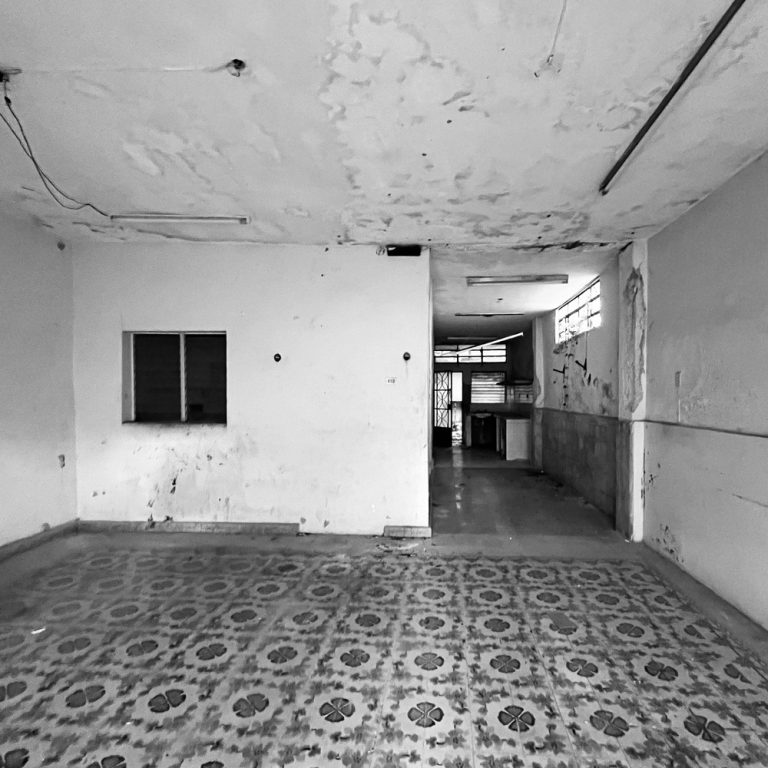 Fachada rehabilitada de Casa Ermita C70 en Mérida