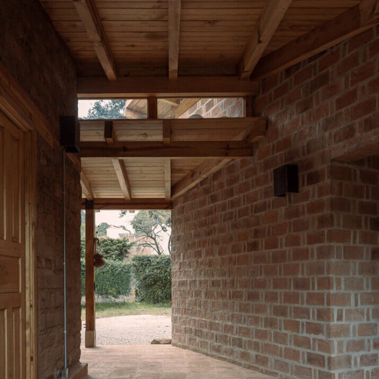 Aperturas para iluminación y ventilación natural en Casa Estelí