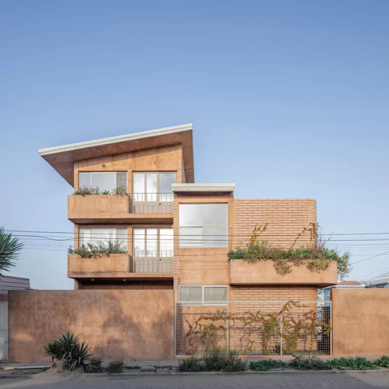 Casa Estudiantes en Baja California: Arquitectura Social por BRUTAL Taller de Arquitectura