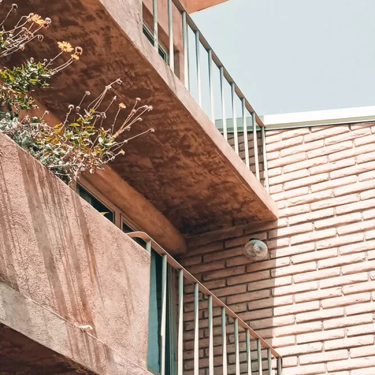 Casa Estudiantes en Baja California: Arquitectura Social por BRUTAL Taller de Arquitectura