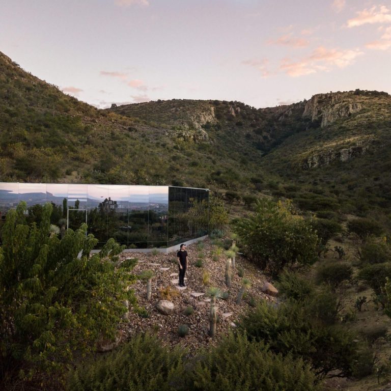 Casa Eterea en Guanajuato por Prashant Ashoka