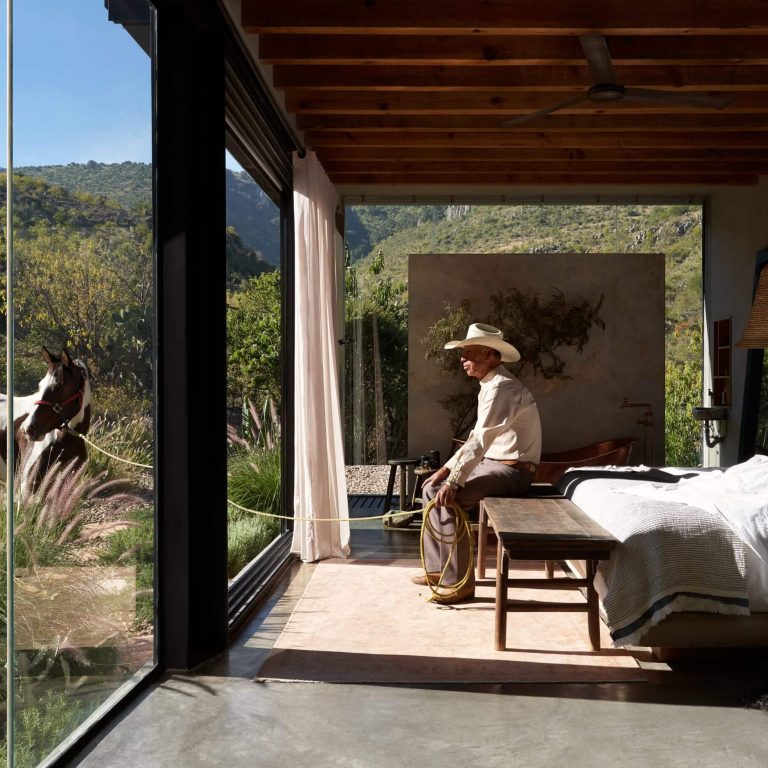 Casa Eterea en Guanajuato por Prashant Ashoka