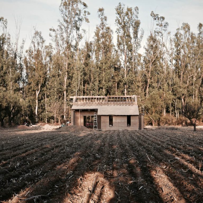 Casa Experimental de Tapial en Bolivia