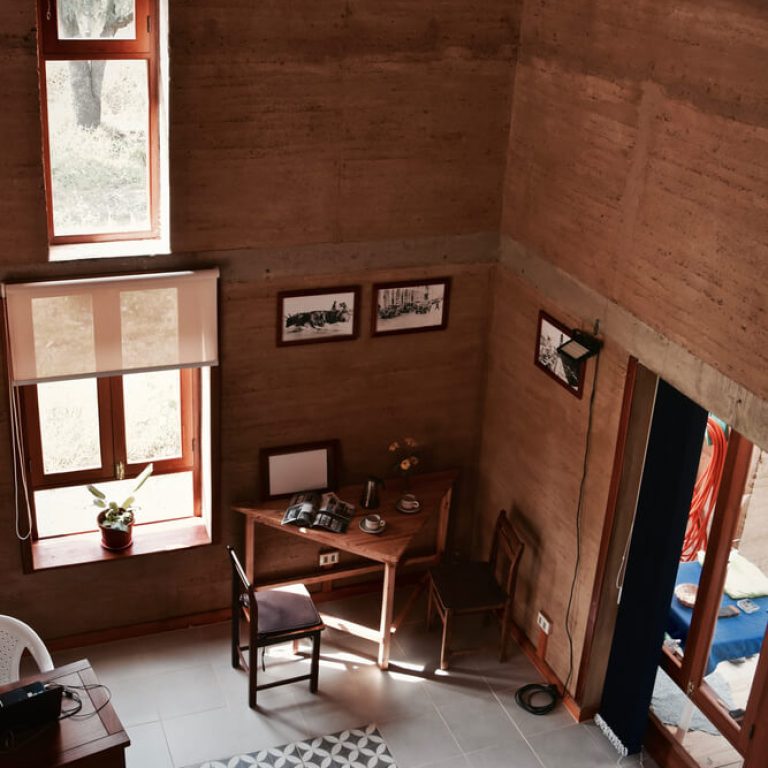 Casa Experimental de Tapial en Bolivia