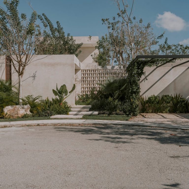 Casa Eya en Mérida: Arquitectura Sensorial y Ancestral | TARA Arquitectura