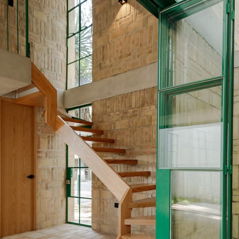Casa F36: Vivienda residencial de ladrillo en San Pedro Cholula | Estudio Tecalli